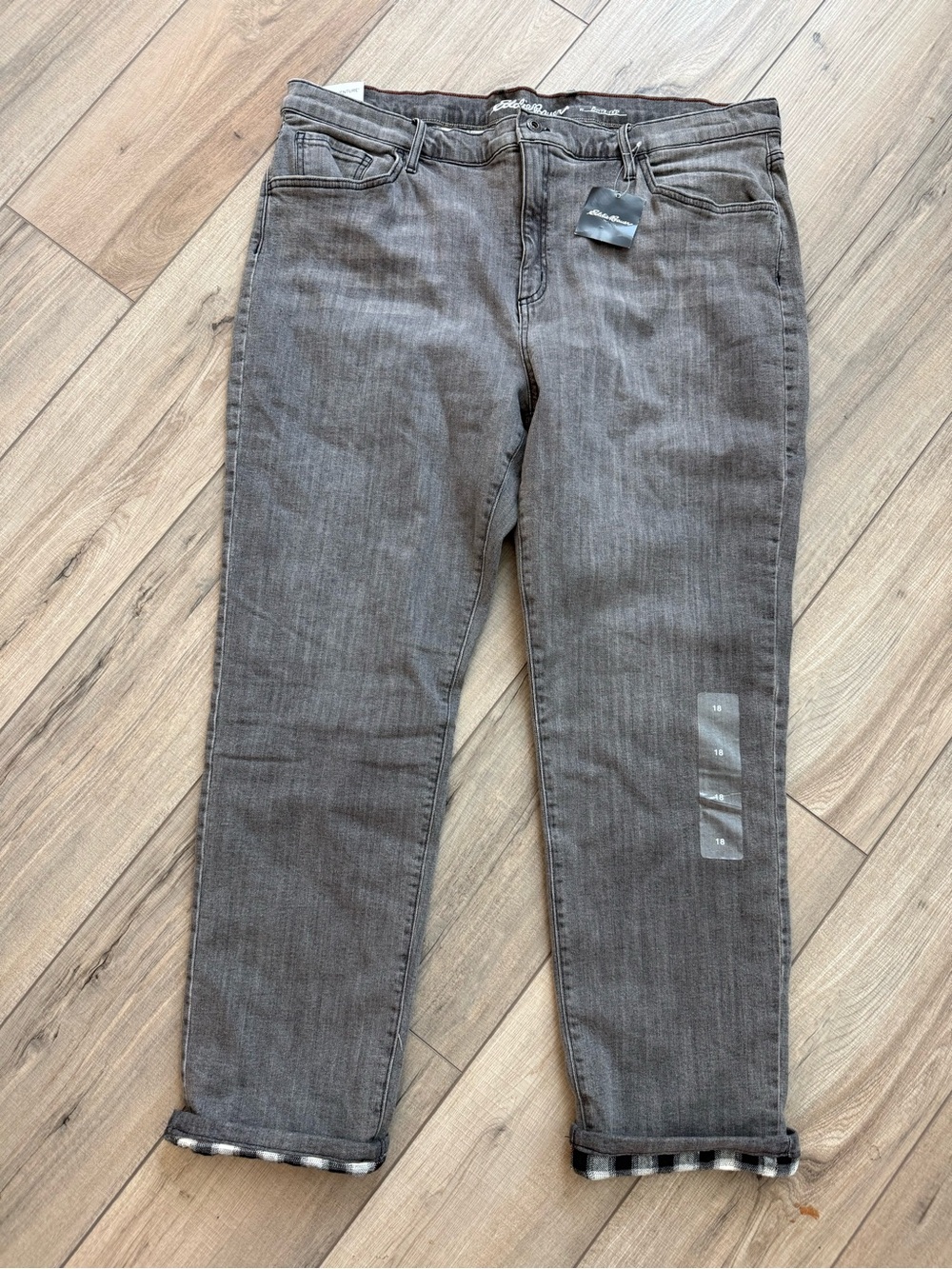 NWT New Eddie Bower Flannel Boyfriend Relaxed Fit Gray Jeans 18 Slim Mid Rise.